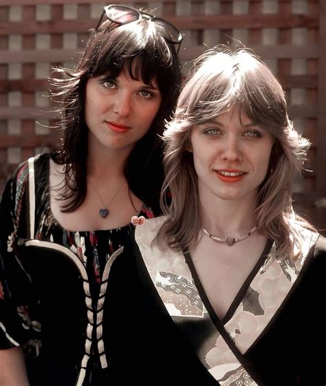 Heart: Ann & Nancy Wilson